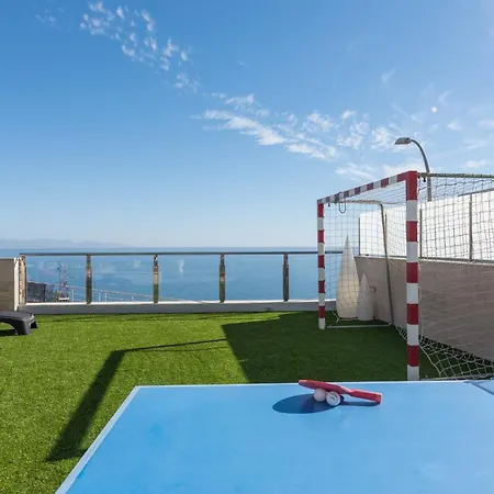 Villa Homeforguest With Sea Views, Pool, Gym, Cinema And Proaudio Santa Cruz de Tenerife
