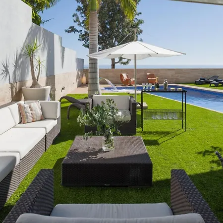 Homeforguest With Sea Views, Pool, Gym, Cinema And Proaudio Santa Cruz de Tenerife