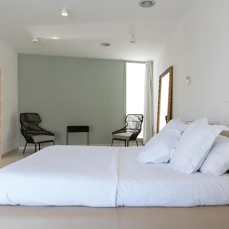 Homeforguest With Sea Views, Pool, Gym, Cinema And Proaudio 빌라 *