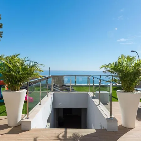 빌라 Homeforguest With Sea Views, Pool, Gym, Cinema And Proaudio *