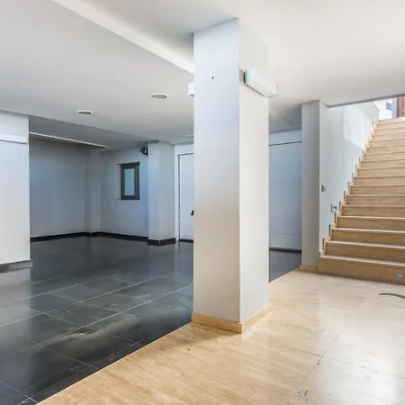빌라 Homeforguest With Sea Views, Pool, Gym, Cinema And Proaudio *